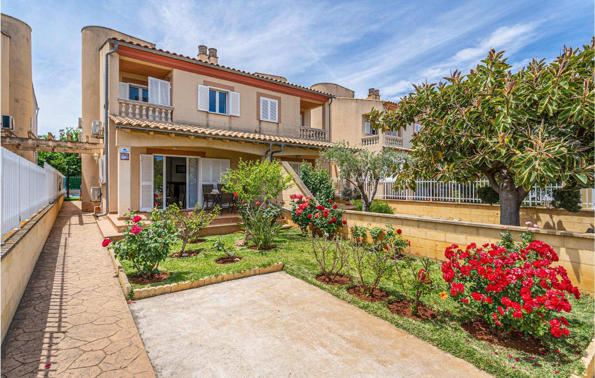4 Bedroom Beautiful Home In Alcudia Port de Alcudia  Exteriör bild